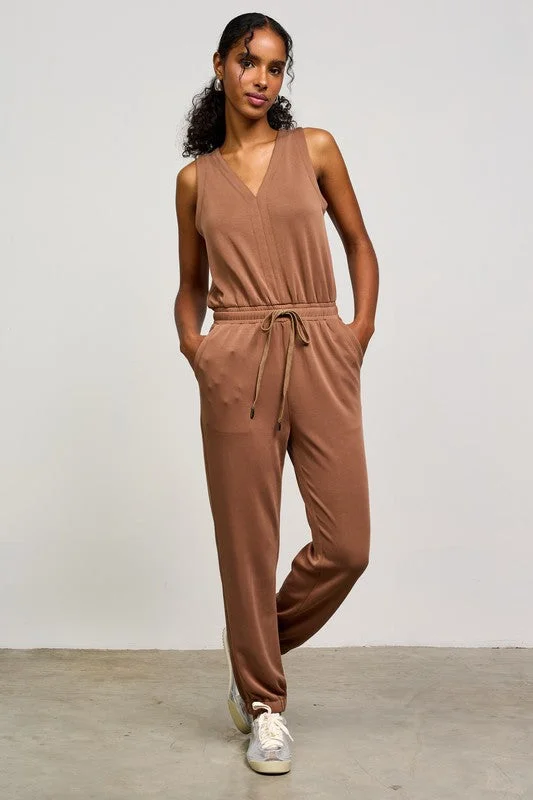 women's jumpsuits with Peter Pan collarsThe Weekender Jumpsuit