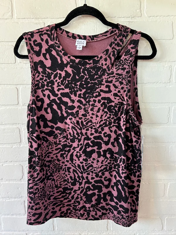 women's tops for those who love to experiment with fashionTop Sleeveless Basic By Peyton Jensen  Size: L