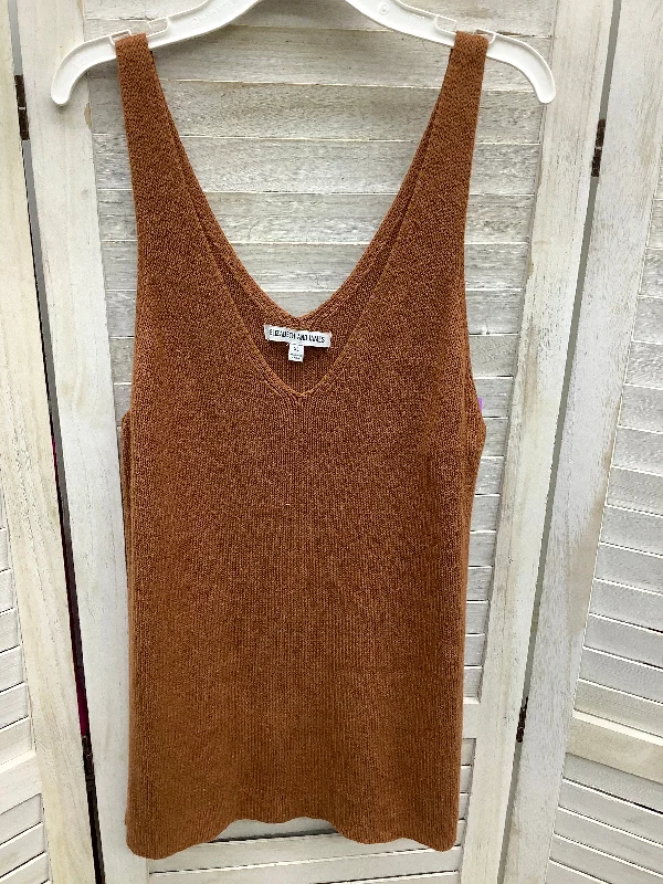 women's tops for those who want to stay updated with the latest fashion trendsTop Sleeveless By Elizabeth And James  Size: Xl