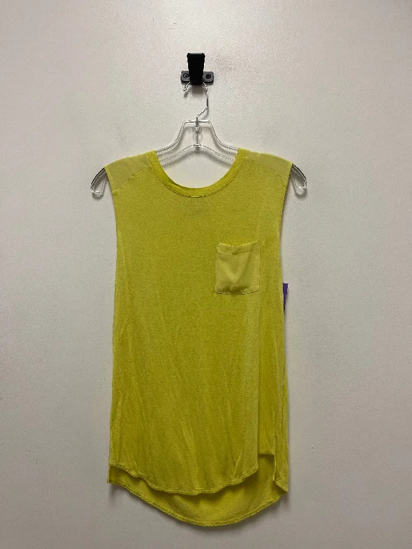 women's tops for those who love to dress up their casual looks with stylish topsTop Sleeveless By Loft  Size: S