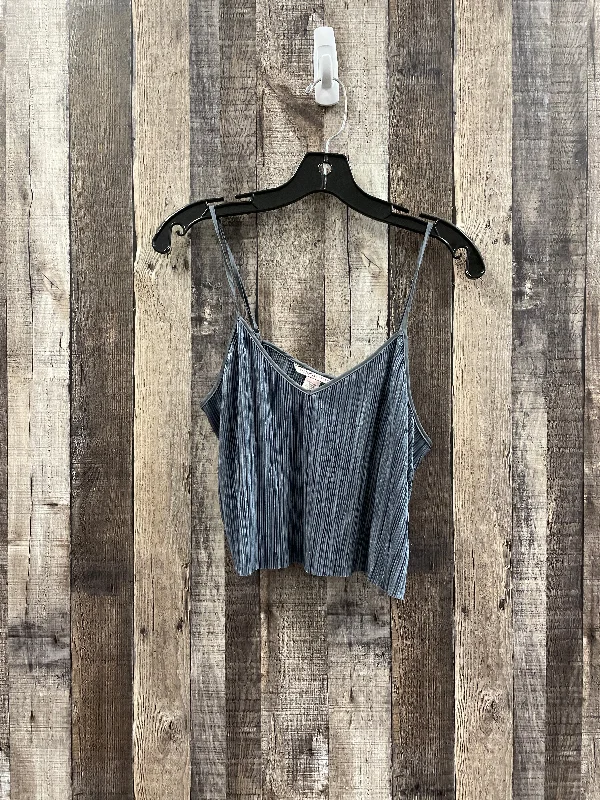 women's tops for those who love to experiment with fashionTop Sleeveless By Victorias Secret  Size: S