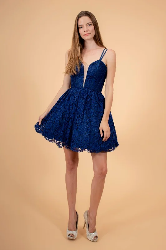 curve-hugging party dressesShort Spaghetti Strap Homecoming Lace Cocktail Dress