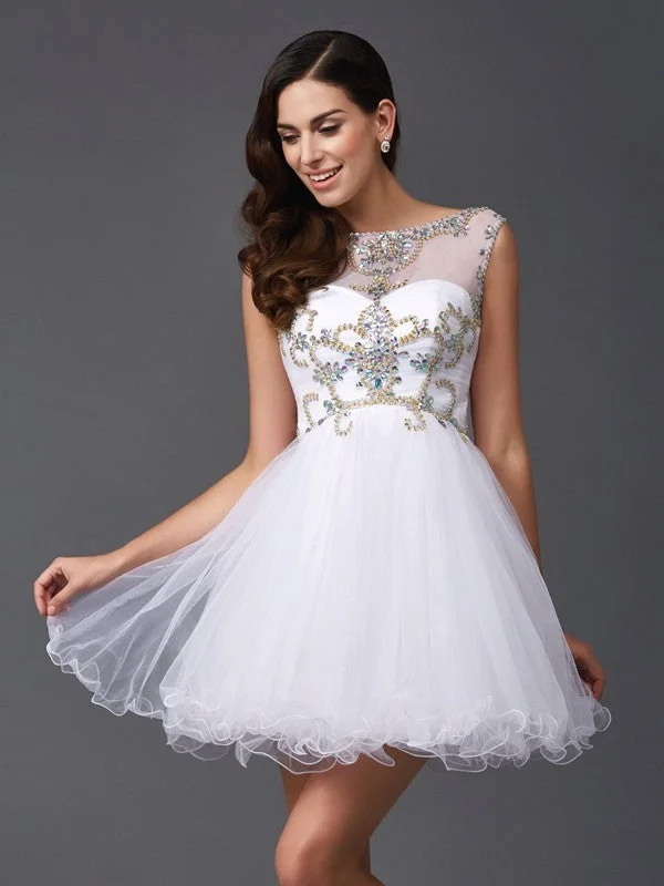 Sleeveless Dress With Backless DesignA-Line/Princess Scoop Beading Sleeveless Short Net Dresses