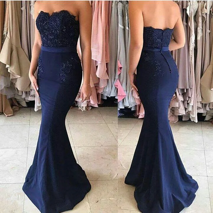 prom dresses with lace appliquésSimple Strapless Mermaid Navy Blue Prom Dresses Beading Appliques